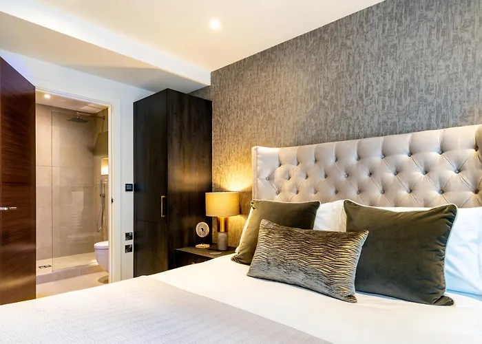 Piccadilly Place Apartman *